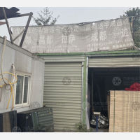 陆家一队停车场店网点