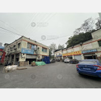 兰花五小区停车场